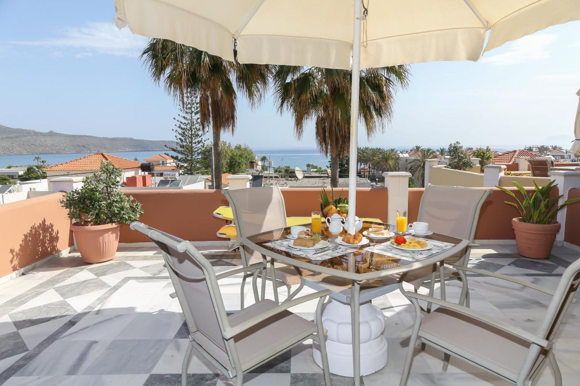 Heaven Apartments Agia Marina Екстериор снимка