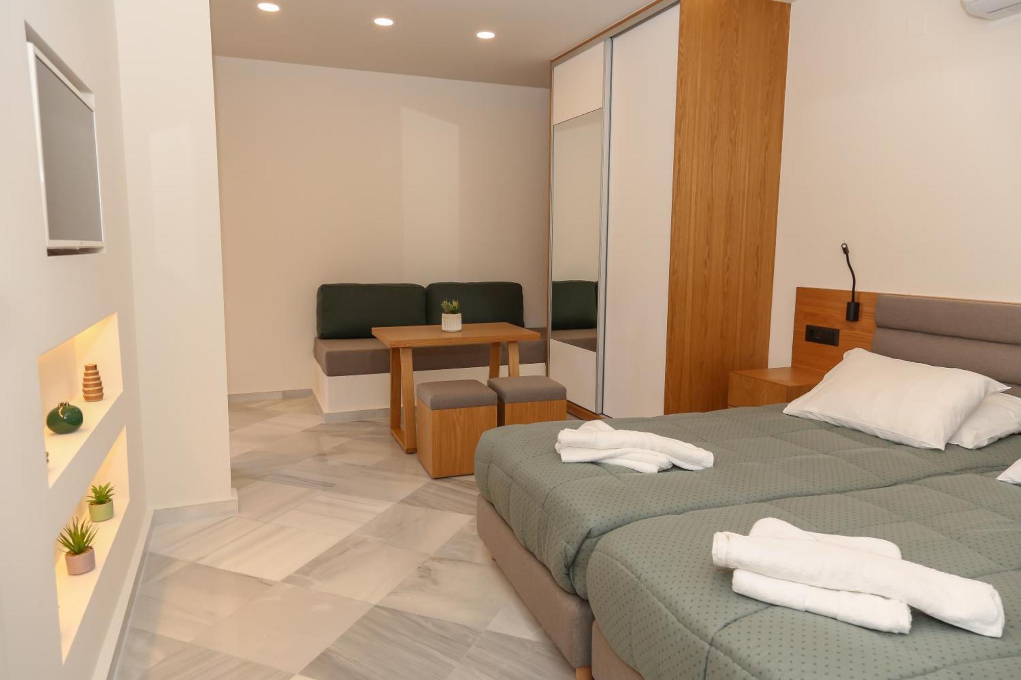 Heaven Apartments Agia Marina Екстериор снимка