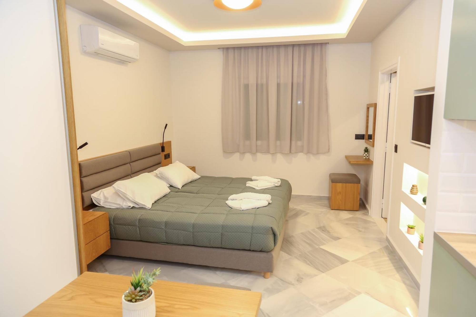Heaven Apartments Agia Marina Екстериор снимка